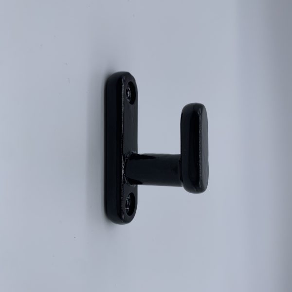 Wall hook foot design